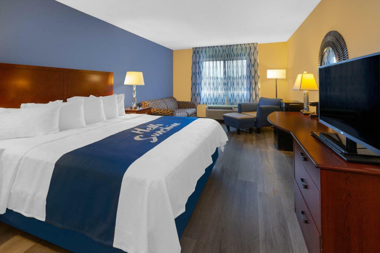 Days Inn By Wyndham Milan Sandusky South Exterior foto